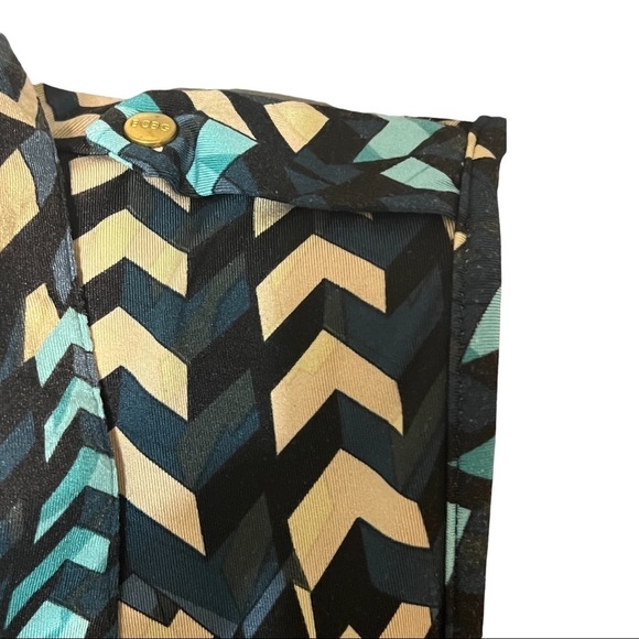 BCBGMaxAzria Chevron Top Women’s Casual Sleeveless Multi-Color Button Up Shirt M - Picture 4 of 5